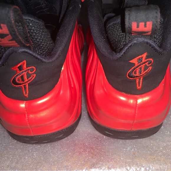 Men’s Nike Air Size 7.5 Habanero Red Foams - Picture 4 of 4